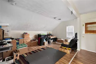 7 Cleveland Ave, Cranston, RI 02920 - Photo 16