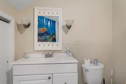 7 Cleveland Avenue, Cranston, RI 02920 - Photo 22