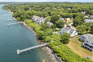 121 Seaside Dr, Jamestown, RI 02835 - Photo 16