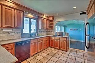 129 Dighton Ave, Portsmouth, RI 02871 - Photo 12