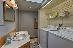 129 Dighton Ave, Portsmouth, RI 02871 - Photo 22