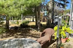 521 Forest Pk, Middletown, RI 02842 - Photo 14