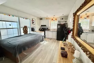 521 Forest Pk, Middletown, RI 02842 - Photo 8