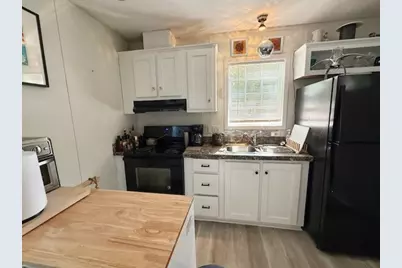 521 Forest Park, Middletown, RI 02842 - Photo 6