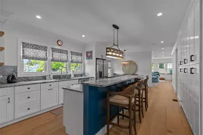 109 Carroll Avenue, Newport, RI 02840 - Photo 16