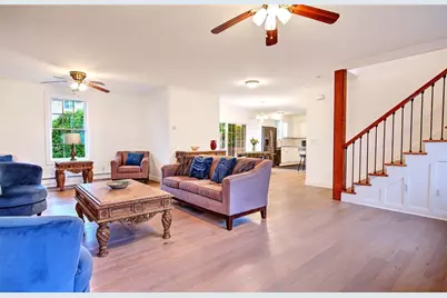 29 Lake Avenue, Barrington, RI 02806 - Photo 2