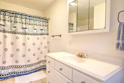 29 Lake Avenue, Barrington, RI 02806 - Photo 32