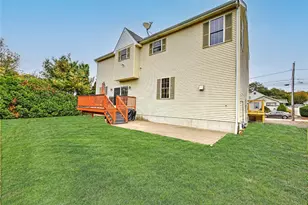 29 Lake Ave, Barrington, RI 02806 - Photo 34