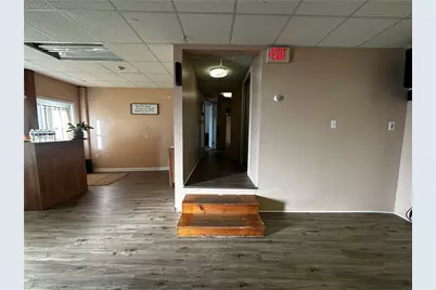 1542 Main Street, West Warwick, RI 02893 - Photo 8