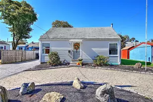 121 Hamilton Ave, Warwick, RI 02886 - Photo 2