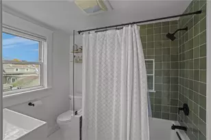 35 Barney St, East Providence, RI 02916 - Photo 32