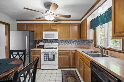 7 Laurel Street, North Providence, RI 02911 - Photo 14