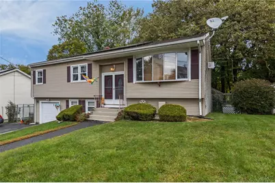 7 Laurel Street, North Providence, RI 02911 - Photo 2