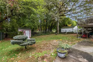 7 Laurel St, North Providence, RI 02911 - Photo 32