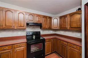 447 SE Stafford Rd, Tiverton, RI 02878 - Photo 10