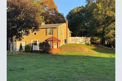 25 Advent Street, North Kingstown, RI 02852 - Photo 2