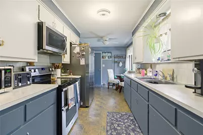 507 Stafford Road, Tiverton, RI 02878 - Photo 12