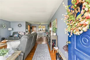 507 Stafford Rd, Tiverton, RI 02878 - Photo 8