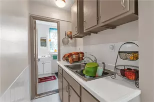 584 Lonsdale Ave, Central Falls, RI 02863 - Photo 24