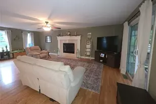 131 E Killingly Rd, Foster, RI 02825 - Photo 14