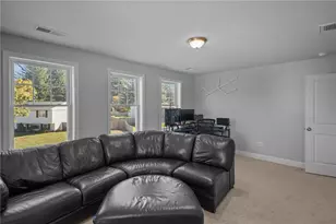 67 Oak Tree Ave, Warwick, RI 02886 - Photo 24