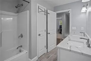 67 Oak Tree Ave, Warwick, RI 02886 - Photo 26