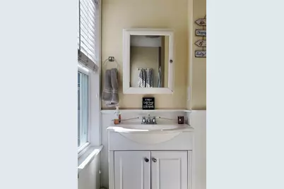 11 Hammond Street #2, Newport, RI 02840 - Photo 10