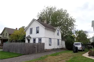 98 Meadow Ave, South Kingstown, RI 02879 - Photo 2