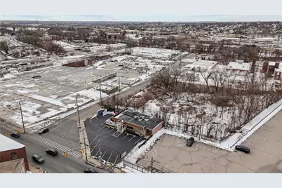 1091 Main Street, Pawtucket, RI 02860 - Photo 32