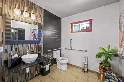 1091 Main Street, Pawtucket, RI 02860 - Photo 14