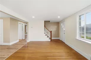 22 Ruth St, Pawtucket, RI 02861 - Photo 10