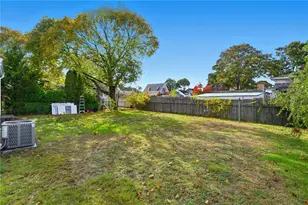 22 Ruth St, Pawtucket, RI 02861 - Photo 30