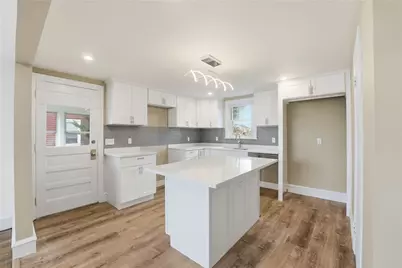 22 Ruth Street, Pawtucket, RI 02861 - Photo 4