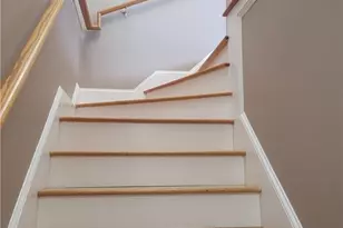 190 Gladstone St, Cranston, RI 02920 - Photo 4