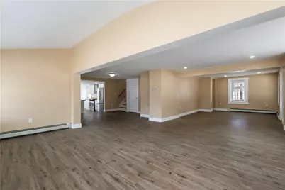 14 W Natick Road, Warwick, RI 02886 - Photo 8
