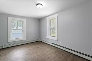 14 W Natick Rd, Warwick, RI 02886 - Photo 18