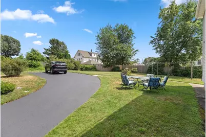 30 Pomham Street, Cranston, RI 02910 - Photo 28