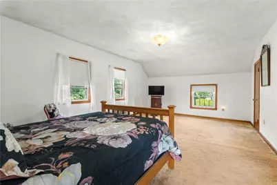 30 Pomham Street, Cranston, RI 02910 - Photo 16