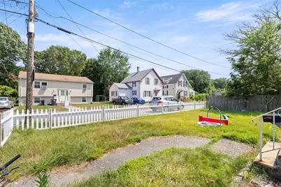 65 Perkins Avenue, Cranston, RI 02910 - Photo 22