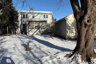 10 Jesse Davis Ln, Barrington, RI 02806 - Photo 12