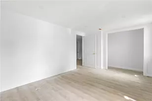 235 Main St, Cranston, RI 02921 - Photo 10