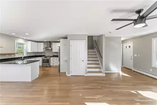 22 Cole St, Jamestown, RI 02835 - Photo 12