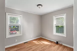 84 Spruce St, Warwick, RI 02886 - Photo 10