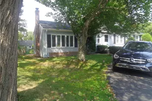 155 Lewiston St, Warwick, RI 02889 - Photo 2