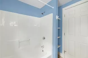 184 Field Stone Ln, Tiverton, RI 02878 - Photo 6