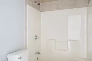 200 Roger Williams Ave, East Providence, RI 02916 - Photo 36