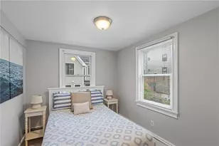 7 Bacheller St, Newport, RI 02840 - Photo 12