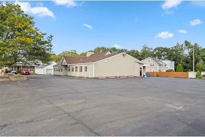 376 Bullocks Point Avenue, East Providence, RI 02915 - Photo 28