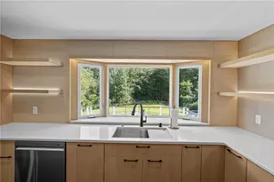 37 Dye Hill Rd, Hopkinton, RI 02832 - Photo 8