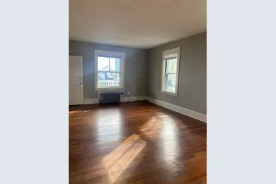 126 Suffolk Avenue, Pawtucket, RI 02861 - Photo 8